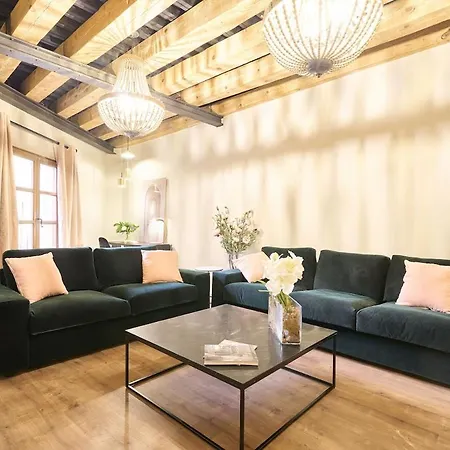 Propia Plaza Mayor Collection Luxury Apartment *